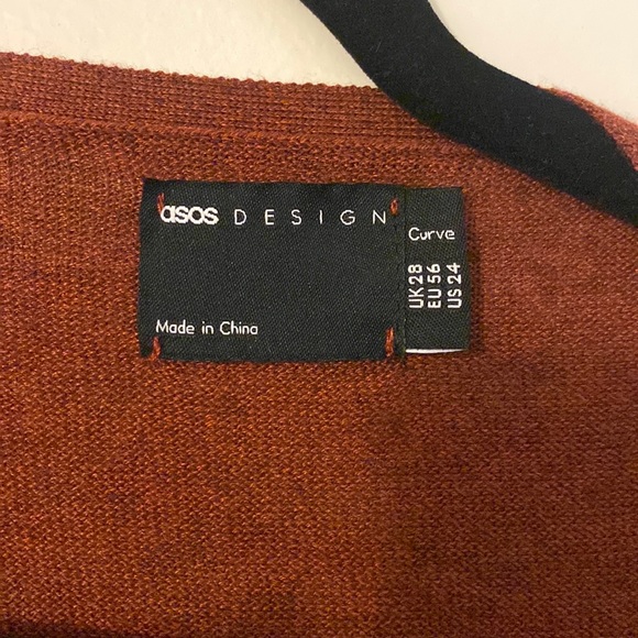 Size 24 ASOS. Worn once, like brand new - Picture 2 of 3